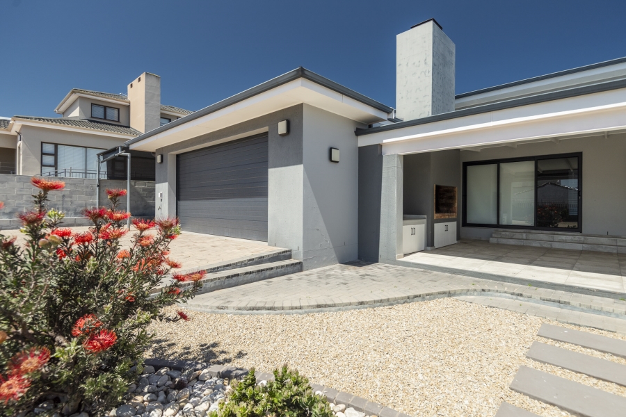 3 Bedroom Property for Sale in Myburgh Park Western Cape